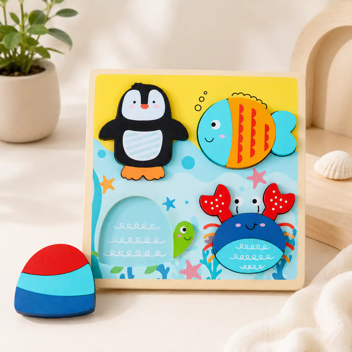 Wooden ocean animals chunky puzzle for toddlers with penguin, fish, turtle, and crab pieces Montessori first puzzle